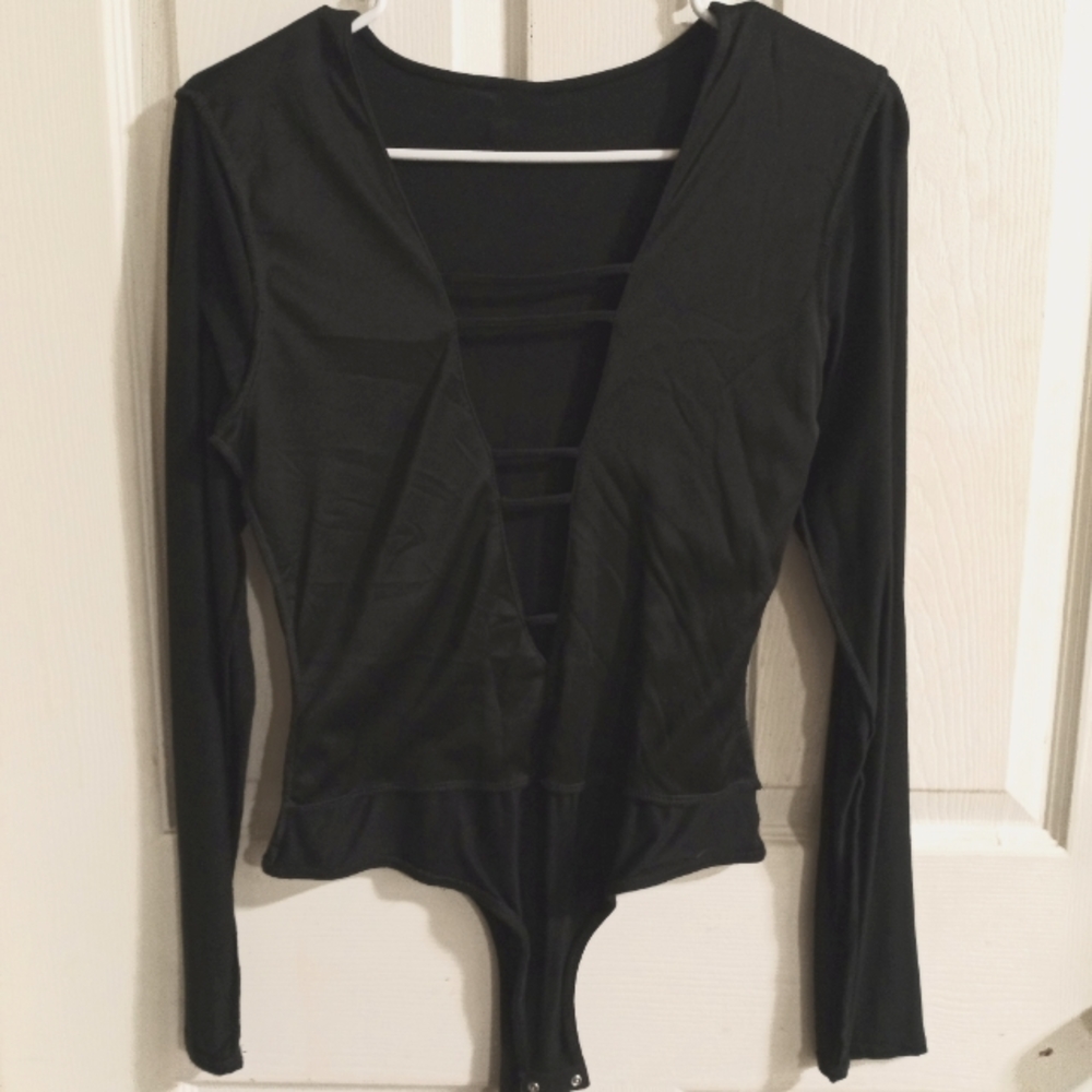 *Neverworn* Black Long sleeve Thong bodysuit